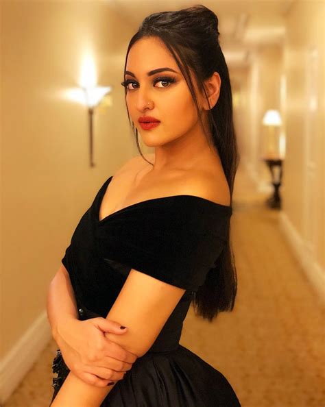 sonakshi ki sexy film